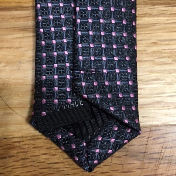 Hand Made, 100% Thai silk, Purple with Pink pocka dot design, Men’s Tie - Picture 6 of 9